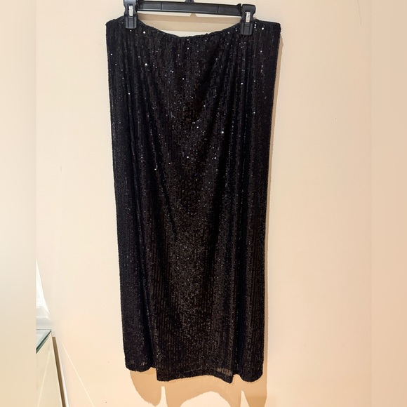 Old Navy Black Sequin Maxi Skirt - Picture 1 of 3